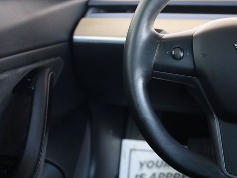 Used 2018 Tesla Model 3 Long Range RWD image 29