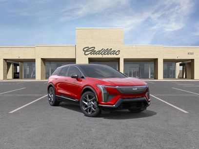 New 2025 Cadillac Optiq Luxury 2