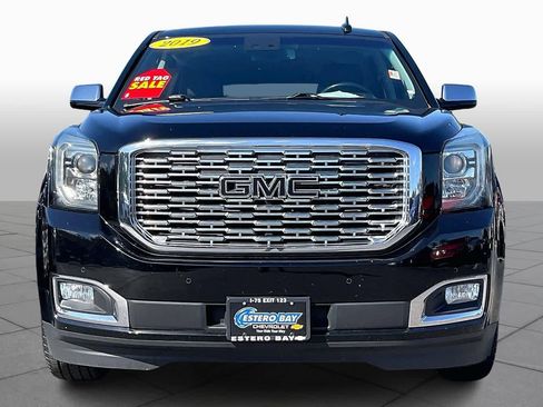Used 2019 GMC Yukon Denali w/ Denali Ultimate Package image 3