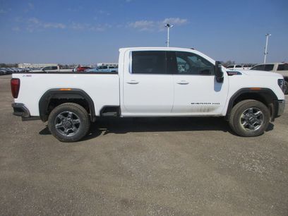 New 2026 GMC Sierra 2500 SLE w/ SLE Value Package;
