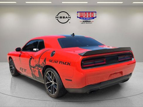 Used 2017 Dodge Challenger R/T Scat Pack RWD image 4