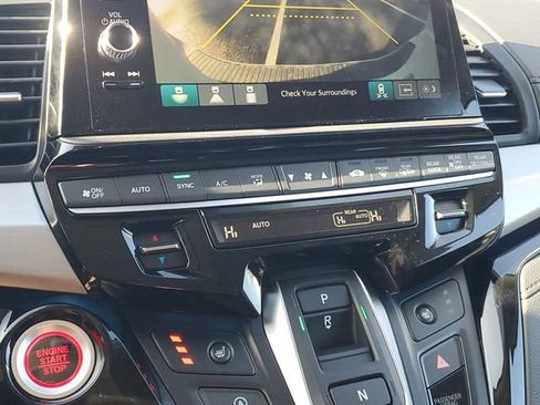 New 2026 Honda Odyssey Touring image 24