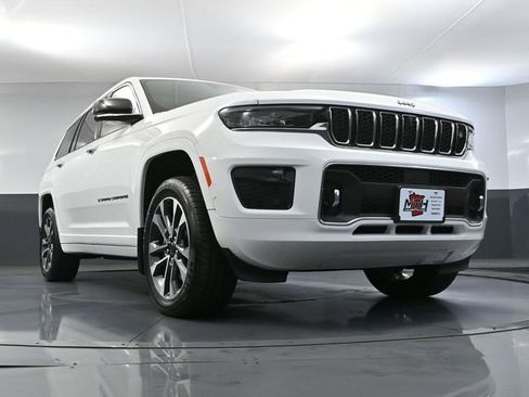 Used 2023 Jeep Grand Cherokee L Overland w/ Advanced Protech Group III image 66