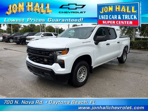 Used 2022 Chevrolet Silverado 1500 W/T w/ WT Convenience Package AWD/4WD image 2
