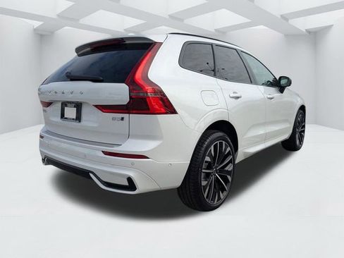 New 2026 Volvo XC60 B5 Ultra w/ Protection Package Premier AWD/4WD image 4