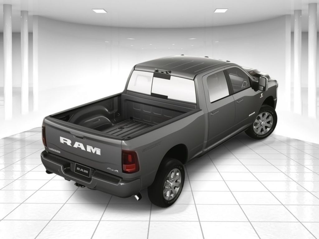 New 2025 RAM 2500 Laramie AWD/4WD image 4