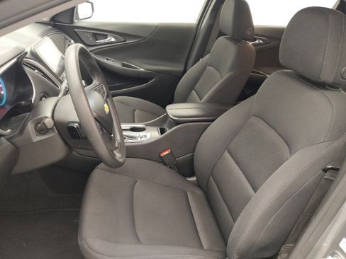 Used 2025 Chevrolet Malibu LT FWD image 17
