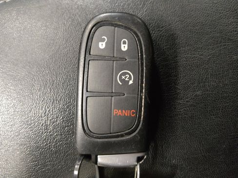 Used 2021 Jeep Cherokee Latitude Lux AWD/4WD image 32