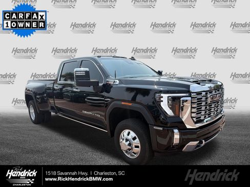 Used 2024 GMC Sierra 3500 Denali w/ Denali Reserve Package AWD/4WD image 1
