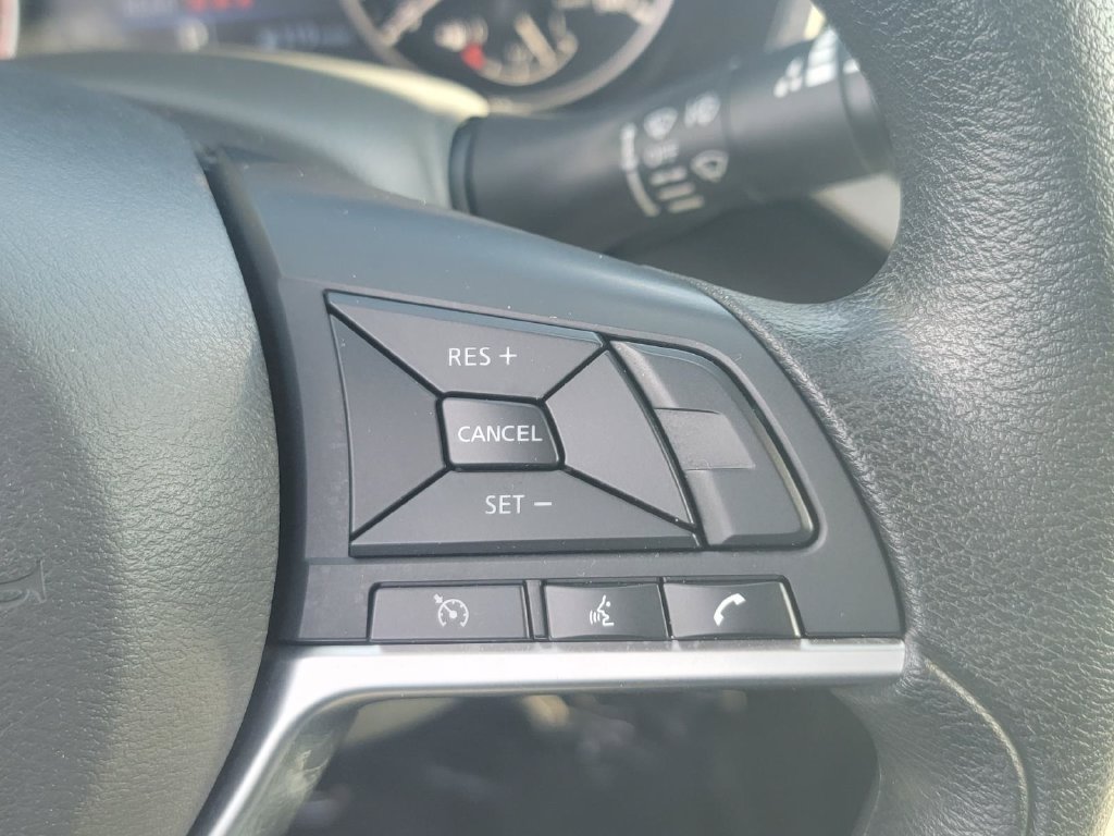 Used 2025 Nissan Altima 2.5 SV AWD/4WD image 21