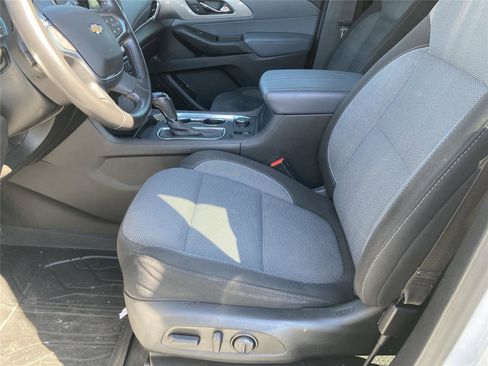 Used 2020 Chevrolet Traverse LT image 24