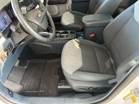 Certified 2025 Ford Maverick XLT w/ XLT Luxury Package FWD image 17