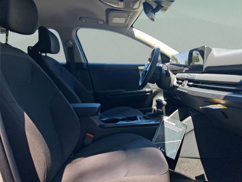 New 2026 Kia K4 FWD image 10