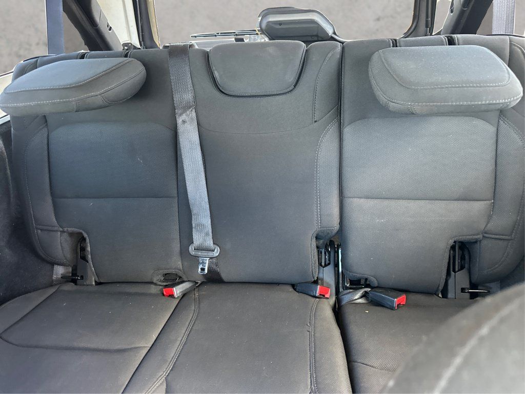 Used 2022 Jeep Wrangler Unlimited Sport AWD/4WD image 26
