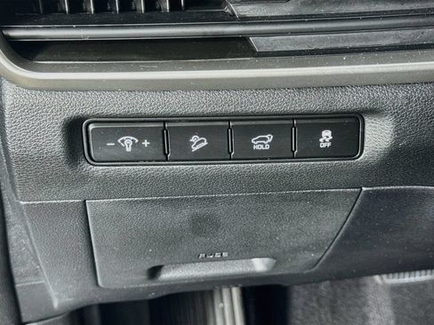 Used 2023 Kia Telluride EX w/ EX Captain's Chair Package FWD image 20