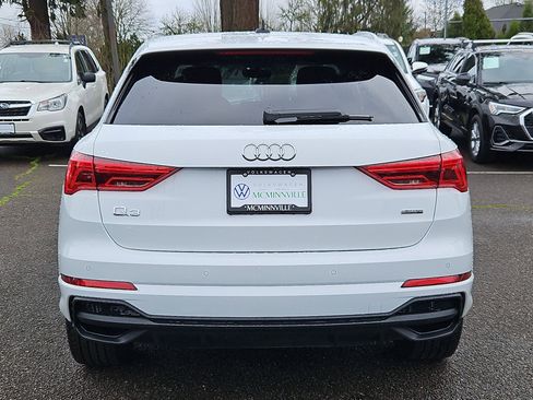Used 2023 Audi Q3 2.0T Premium Plus w/ Premium Plus Package image 4