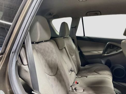 Used 2012 Toyota RAV4 4WD w/ Value Pkg image 18