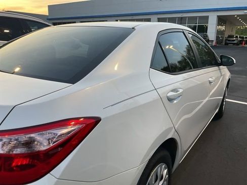Used 2019 Toyota Corolla LE image 5