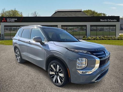 New 2025 Mitsubishi Outlander SEL image 1