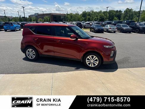 Certified 2022 Kia Soul LX FWD image 16