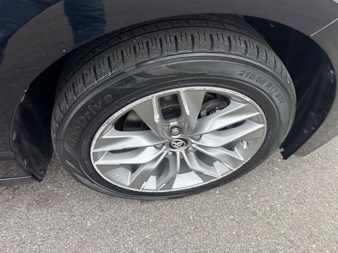 Used 2019 Toyota Avalon XLE w/ All Weather Liner Package image 27