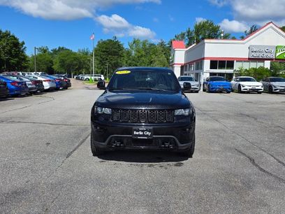 Used 2018 Jeep Grand Cherokee Laredo