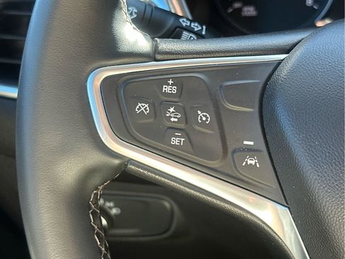 Certified 2023 Chevrolet Equinox LT w/ Driver Convenience Package image 25