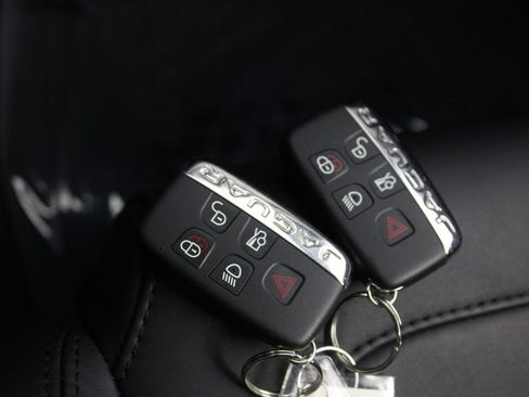 Used 2018 Jaguar F-TYPE Coupe image 28