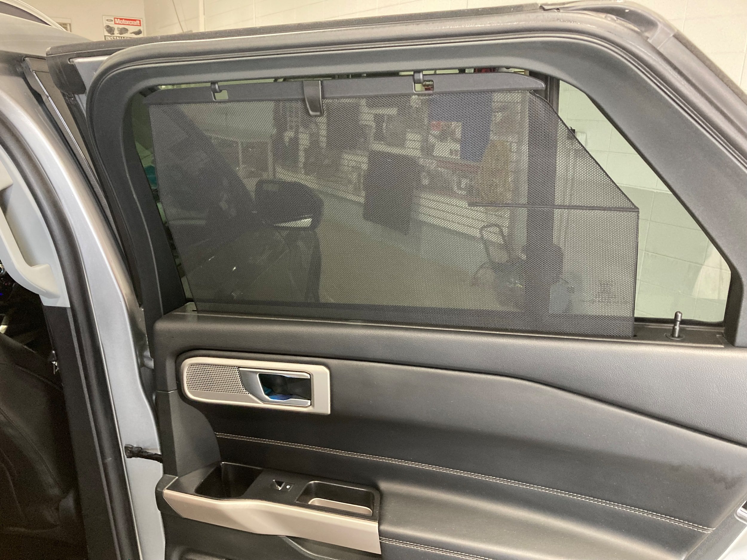 Used 2023 Ford Explorer Limited w/ Equipment Group 301A AWD/4WD image 7