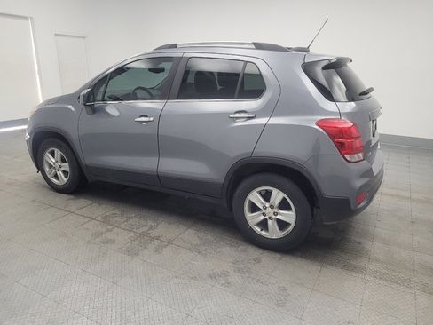 Used 2019 Chevrolet Trax LT w/ LT Convenience Package image 3