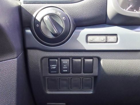 Used 2022 Nissan Titan S w/ S Utility Package image 17