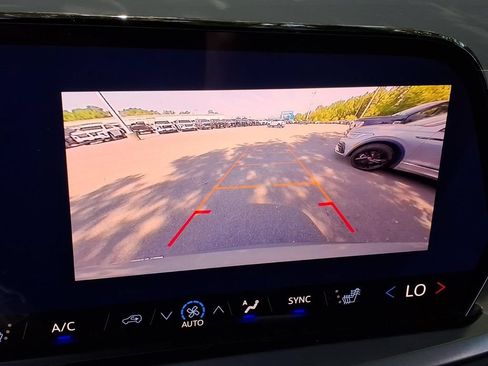 New 2026 Chevrolet Traverse LT AWD/4WD image 19