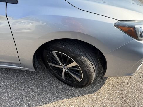 Used 2019 Subaru Impreza 2.0i Premium AWD/4WD image 17