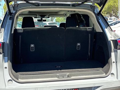 Certified 2026 INFINITI QX60 Luxe w/ Cargo Package FWD image 28