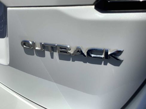 Used 2021 Subaru Outback AWD/4WD image 6