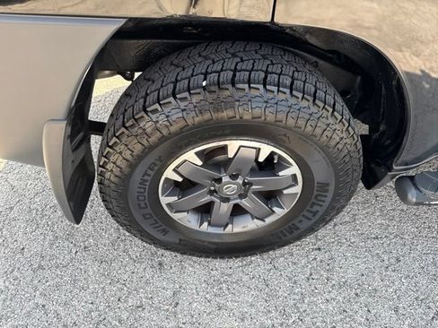 Used 2014 Nissan Xterra PRO-4X AWD/4WD image 18