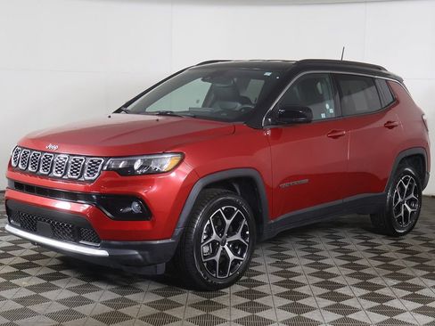 Used 2025 Jeep Compass Limited AWD/4WD image 7