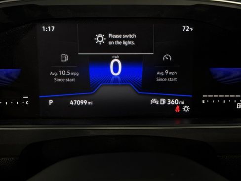 Used 2022 Volkswagen Tiguan SE image 14