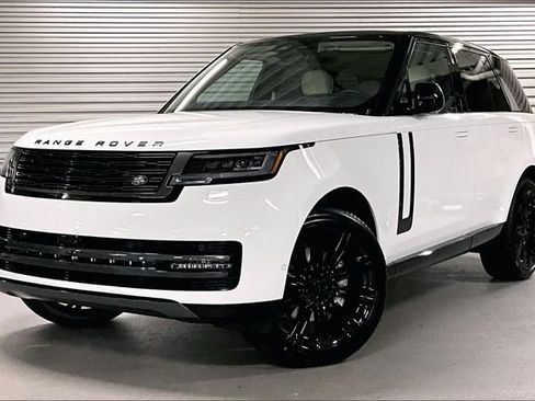 New 2026 Land Rover Range Rover SE AWD/4WD image 1
