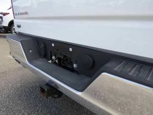 Certified 2025 Chevrolet Silverado 1500 LT w/ Z71 Off-Road Package AWD/4WD image 19