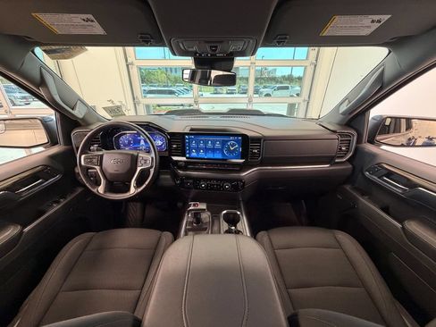 Used 2024 Chevrolet Silverado 1500 LT Trail Boss w/ Convenience Package II AWD/4WD image 19
