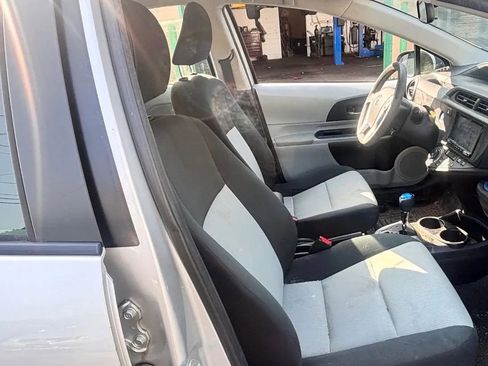 Used 2013 Toyota Prius C Three FWD image 9