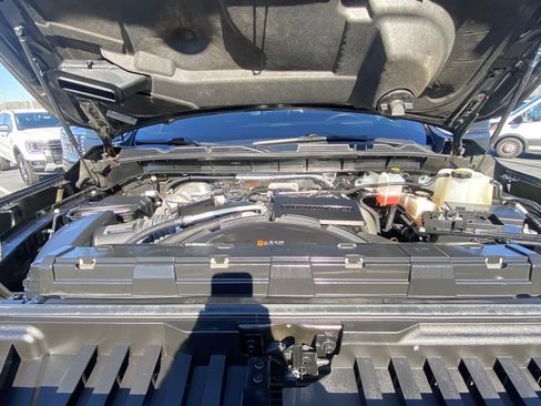 Used 2024 GMC Sierra 2500 Denali Ultimate image 32