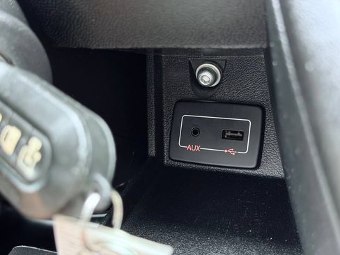 Used 2021 RAM ProMaster 2500 w/ Interior LED Lighting Group FWD image 32