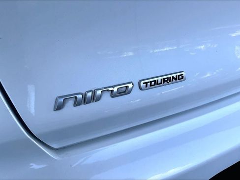 Used 2020 Kia Niro Touring FWD image 10