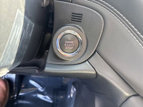 Used 2025 Subaru Outback Premium image 15