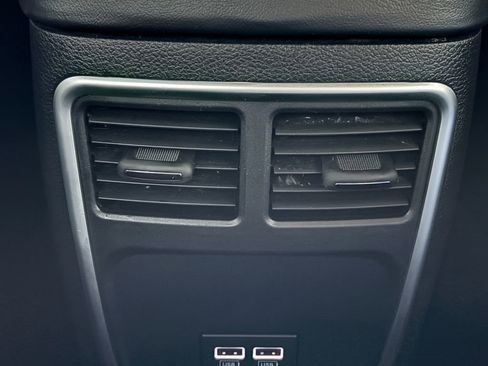 Used 2020 Dodge Charger Scat Pack w/ Navigation & Travel Group image 18