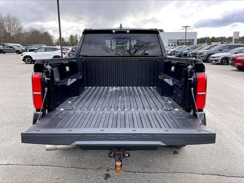 Used 2024 Toyota Tacoma TRD Off-Road w/ TRD Off Road Upgrade Package AWD/4WD image 34