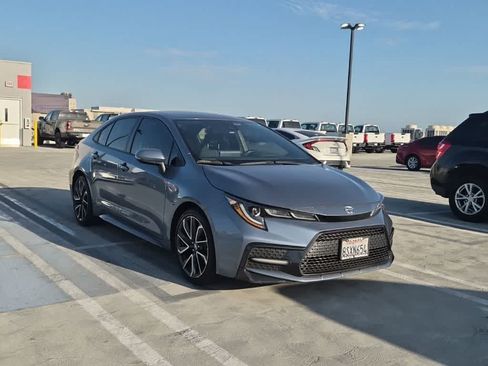 Used 2021 Toyota Corolla SE FWD image 6