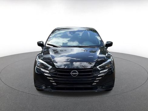 Used 2025 Nissan Versa SV image 4